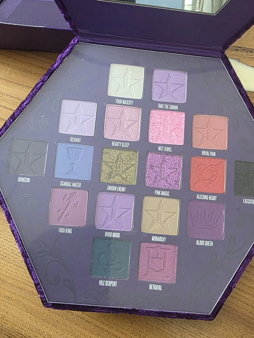 Jeffree Star Cosmetics Blood Lust Palette